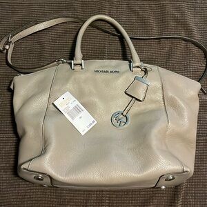 Michael Kors Riley Large Satchel